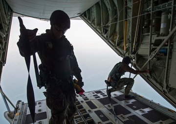 TG 56.1 Conducts A Static Line Jump