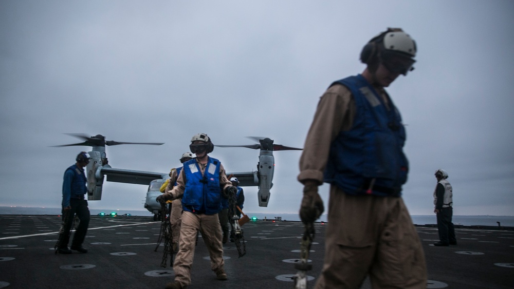 USS Pearl Harbor (LSD 52) conducts flight and boat operations during CERTEX