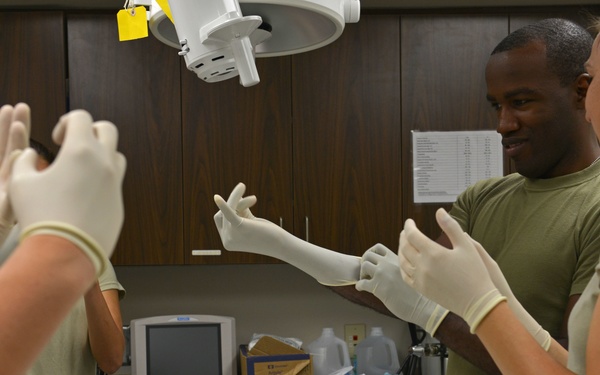 Shaw VTF prepares Soldiers with bears