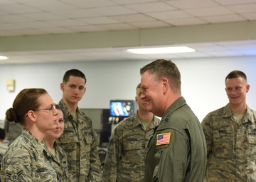 AFSOC Commander meets, greets Airmen of 193rd