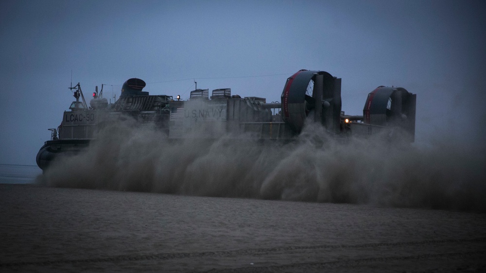 15th MEU conducts non-combatant evacuation and mass casualty drill