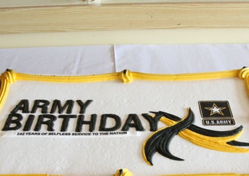 U.S. Army celebrates birthday during Saber Strike 17