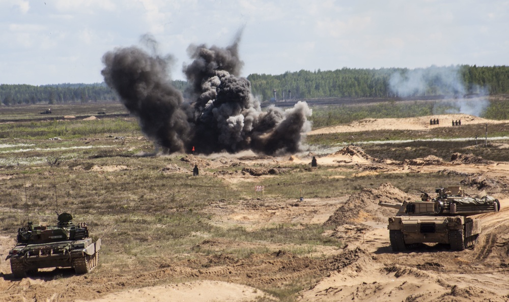 Polish and U.S. Tanks Maneuver Down Range during Saber Strike 17