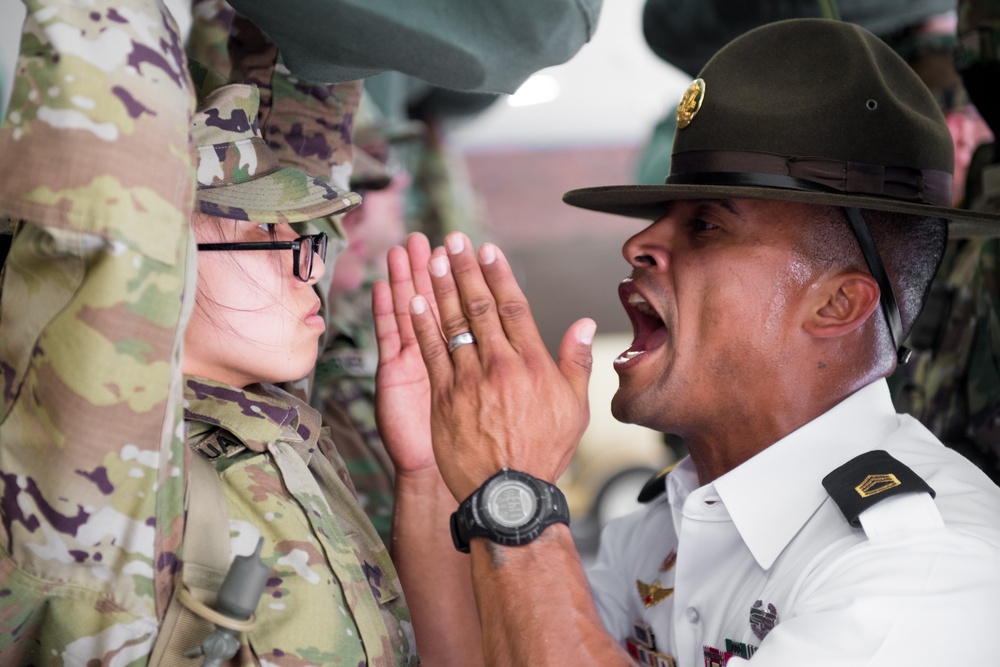 Reserve Drill Sergeants conduct AT