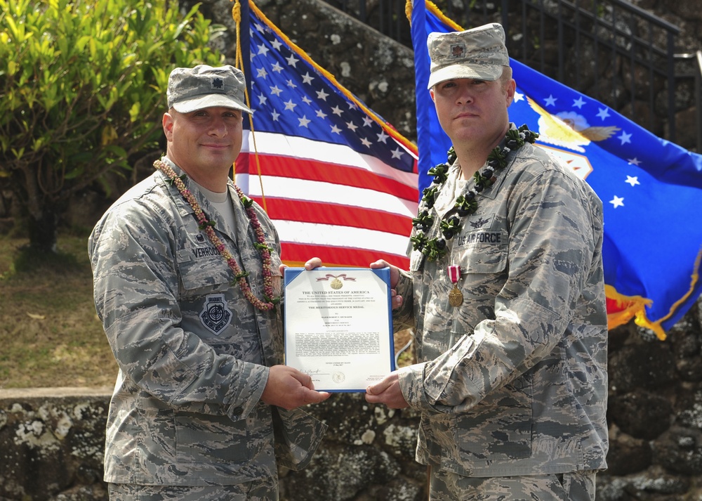 Oldest AF Satellite Control Network welcomes new commander