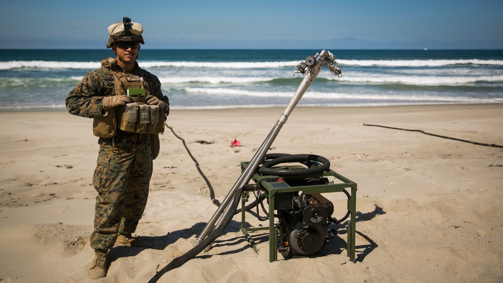 CERTEX: Water dogs provide water for two battalions on Red Beach