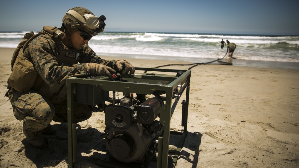 CERTEX: Water dogs provide water for two battalions on Red Beach