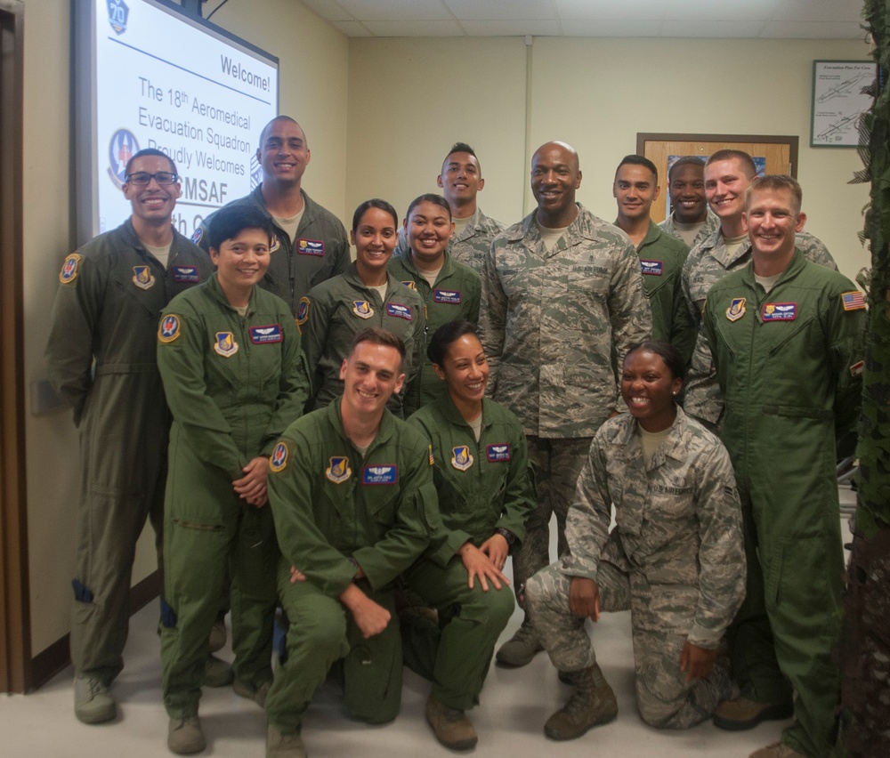 18th CMSAF visits 18th Wing