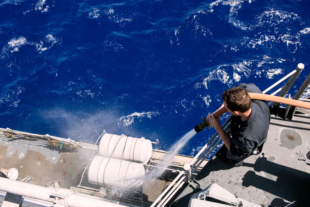 USS Lake Champlain (CG 57) Freshwater Wash Down