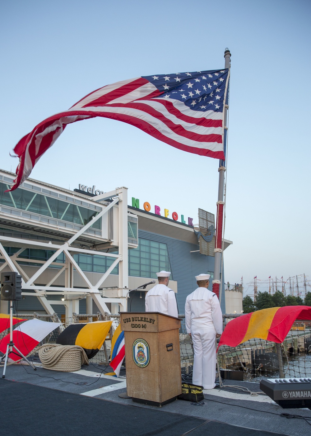 U.S. Fleet Forces enjoy Nofolk Harborfest aboard USS Bulkeley