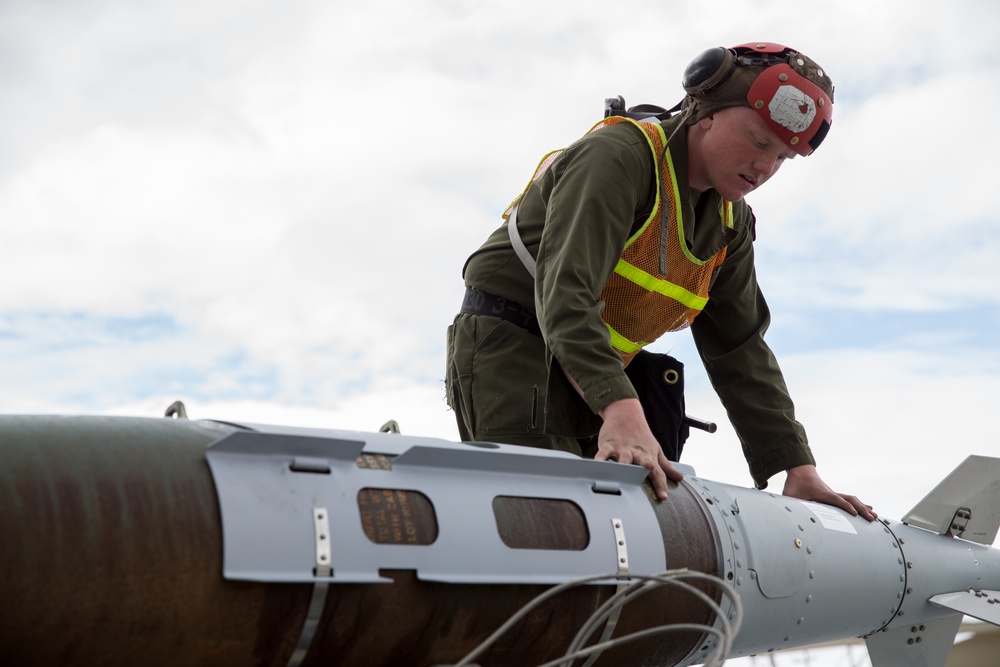 Red Flag-Alaska VMFA-251 F/A-18 Hornet Maintenance