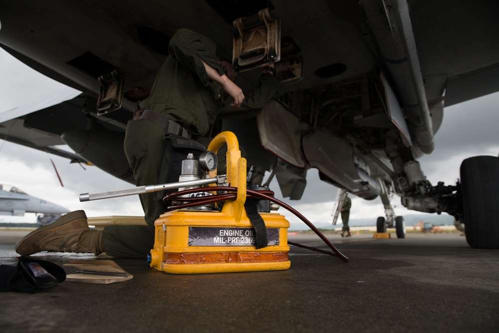 Red Flag-Alaska VMFA-251 F/A-18 Hornet Maintenance