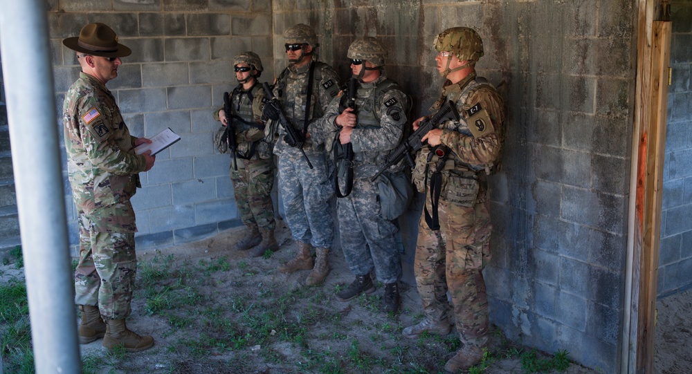 2017 U.S. Army Best Warrior Competition - Combat Skills Test