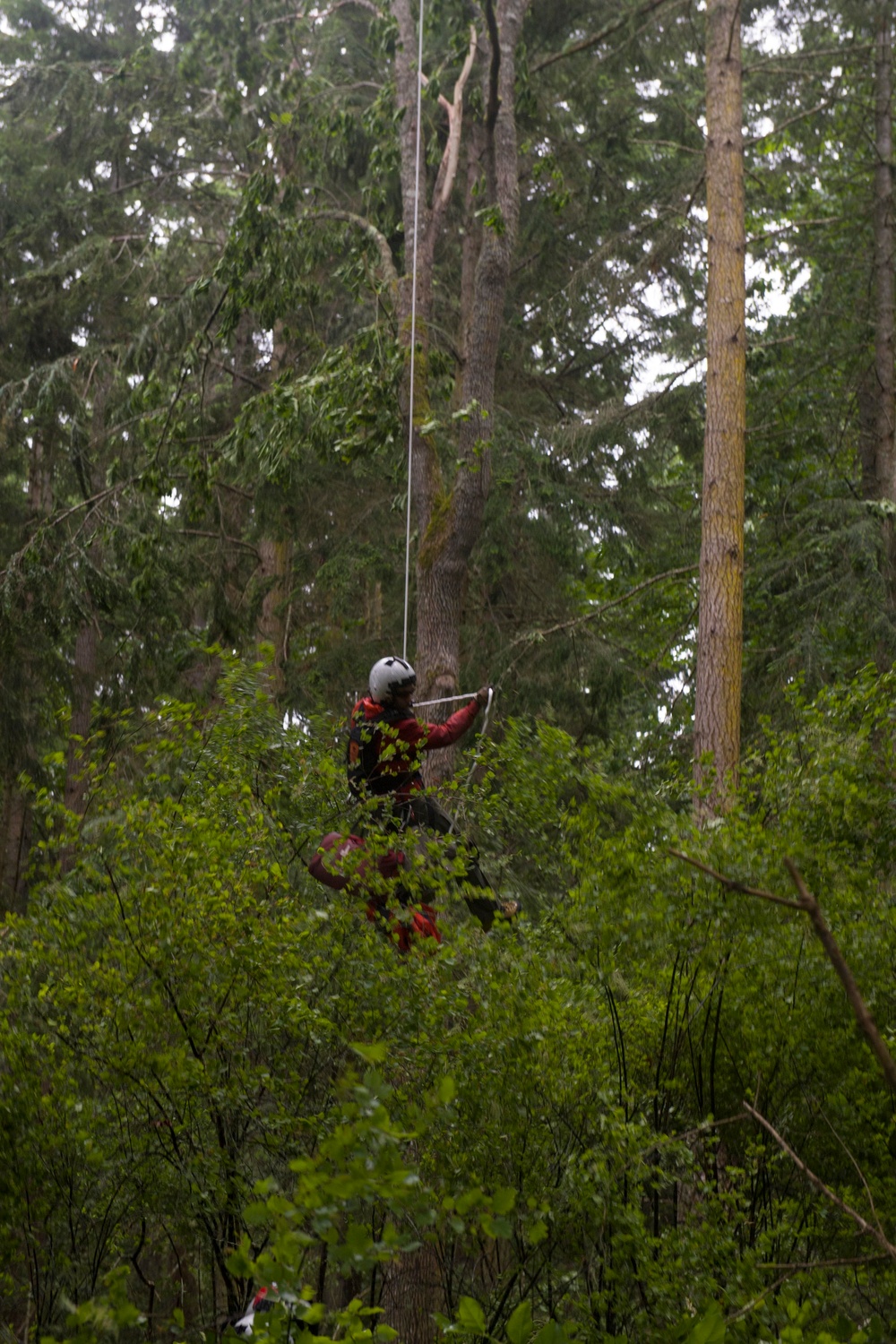 NASWI SAR Rappel Rescue Training
