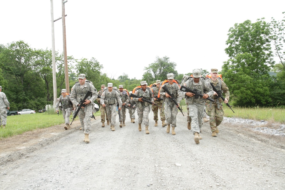 Pa. Soldiers prepare for air-assault course