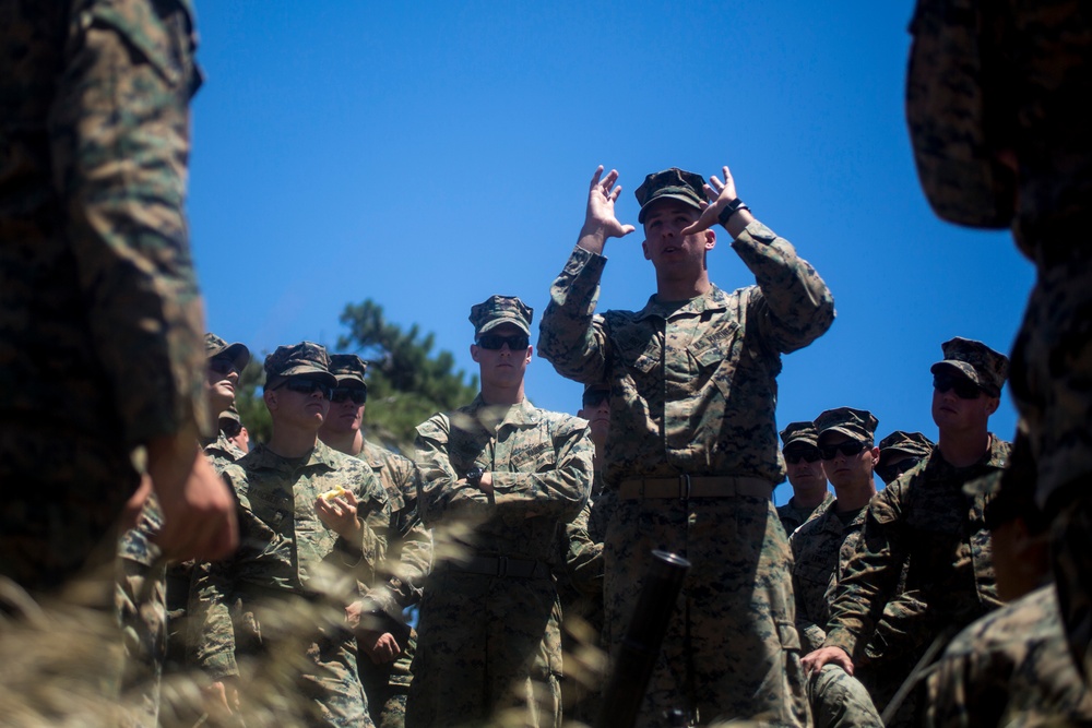 SPMAGTF-CR-AF Marines Train With Portuguese Paratroopers