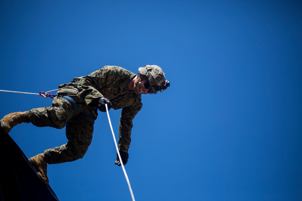 SPMAGTF-CR-AF Marines Train With Portuguese Paratroopers