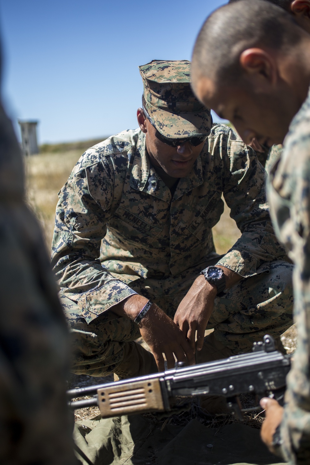 SPMAGTF-CR-AF Marines Train With Portuguese Paratroopers