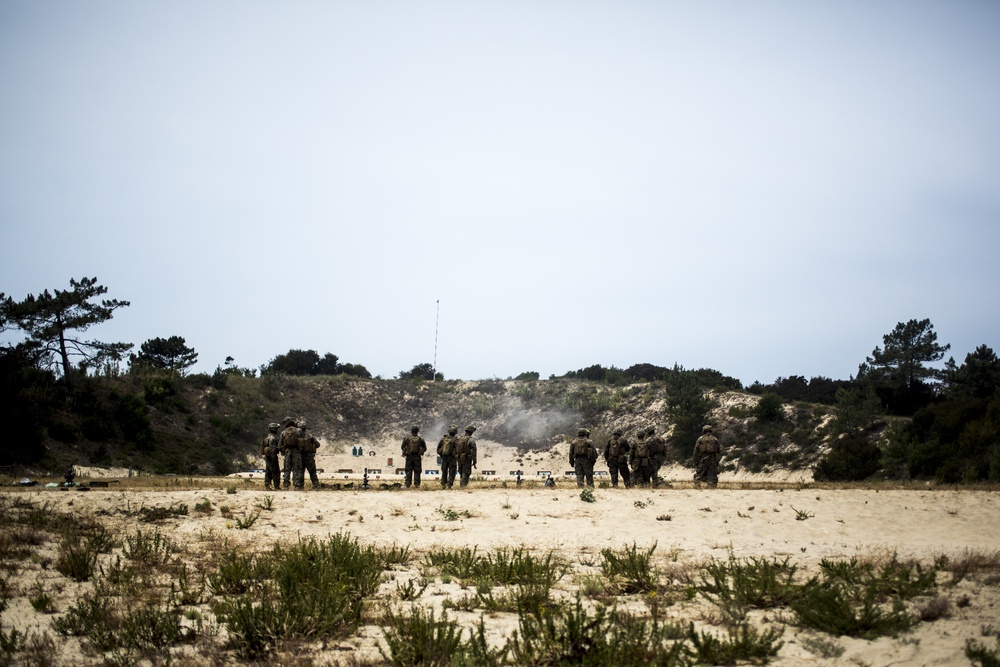 SPMAGTF-CR-AF Marines Train With Portuguese Paratroopers