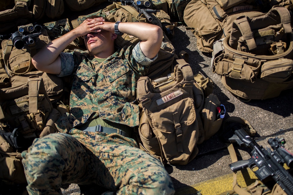 SPMAGTF-CR-AF Marines Train With Portuguese Paratroopers