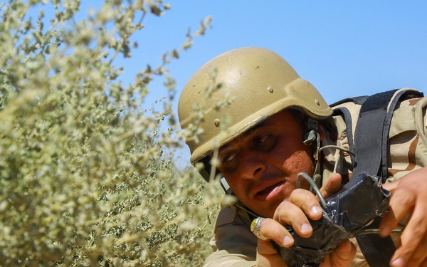 Iraqi Security Forces Breach Training