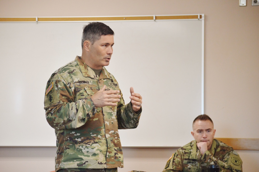 Phoenix Recruiting Battalion hosts Army Reserve leaders at R2PC