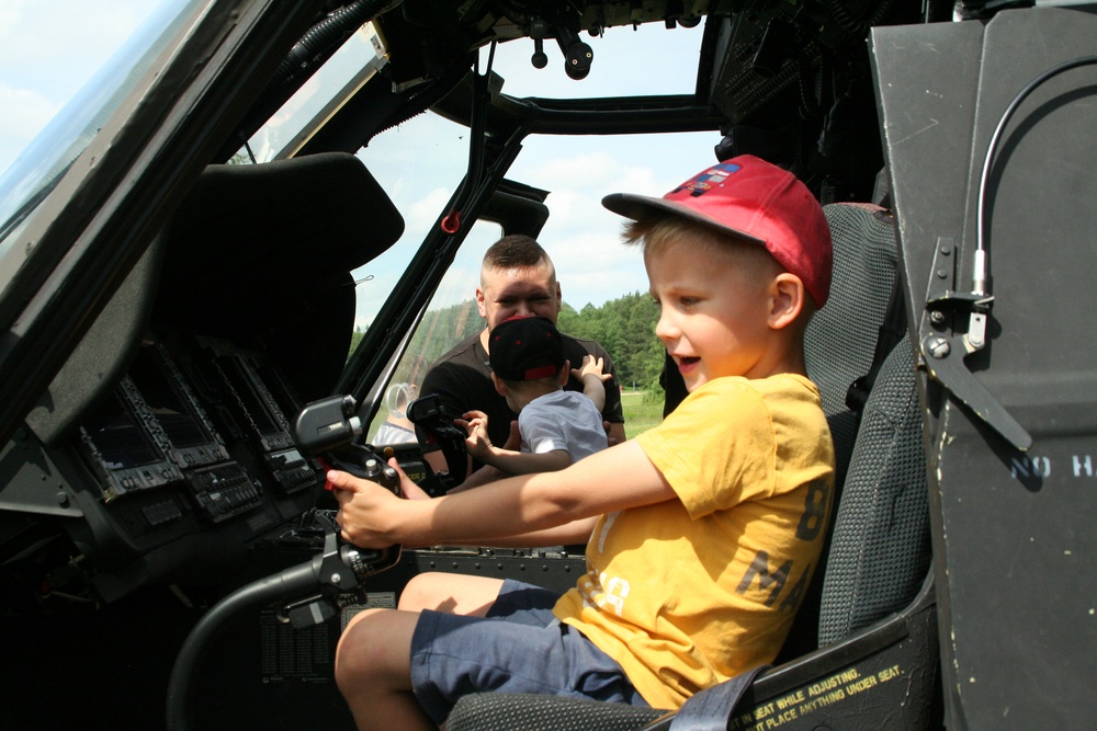 Static Display entertains and shows NATO solidarity