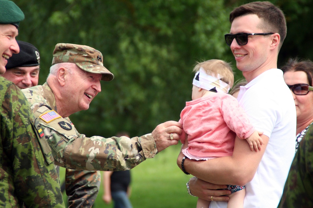 Static Display entertains and shows NATO solidarity