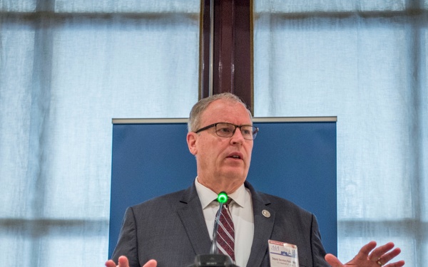 DSD speaks at AIA reception