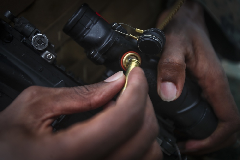 1st Battalion, 3rd Marines acquire their Battlesight Zero