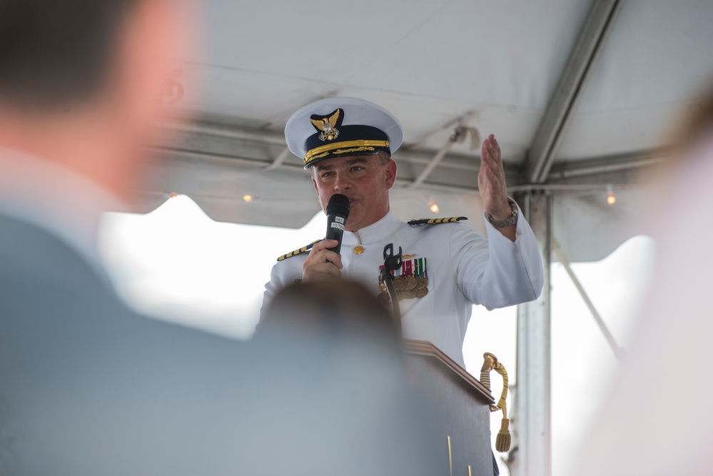 Coast Guard Cutter Hamilton conducts change of command ceremony