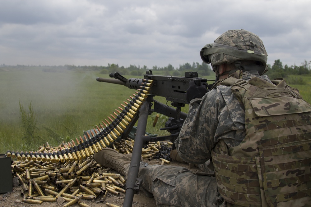 Soldiers Qualify with M2 Machine Gunes