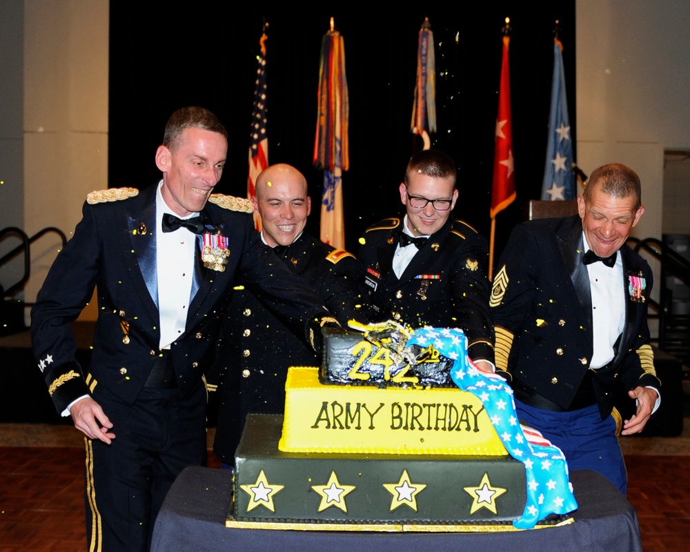 2017 I Corps and Joint Base Lewis-McChord Army Birthday Ball