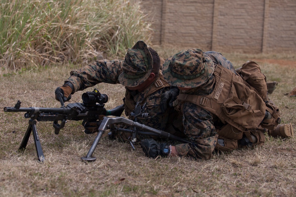 Marines conduct MOUT town exercise