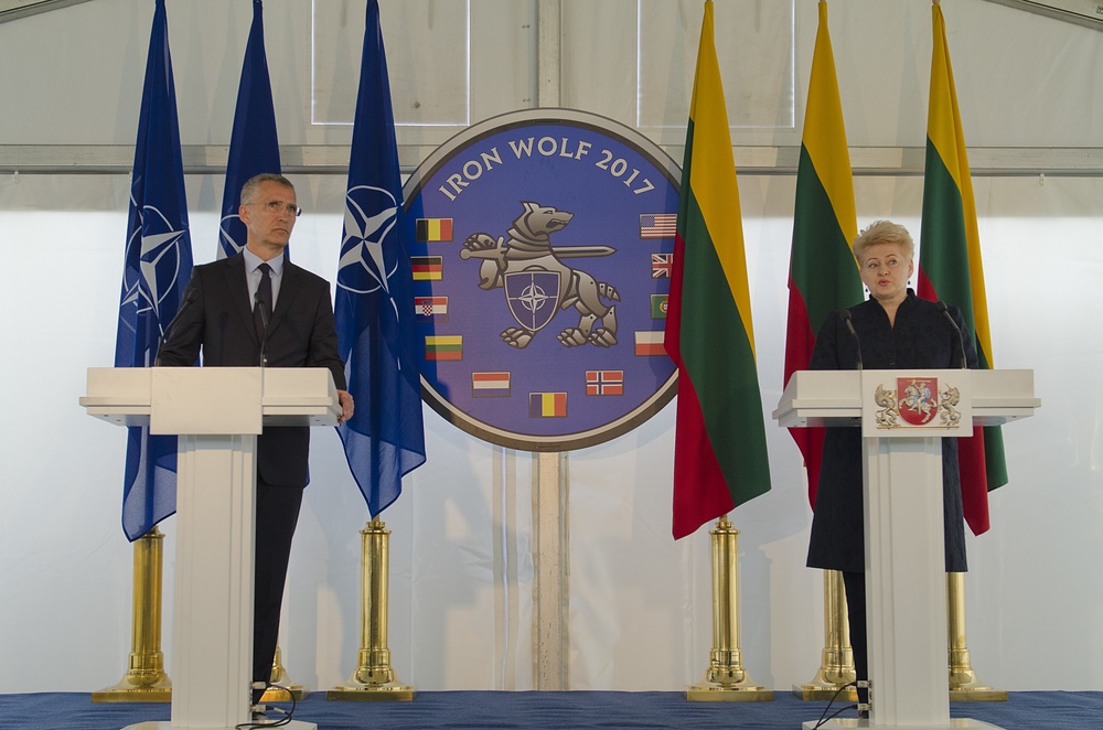 Lithuanian President and NATO SYG observe eFP Battle Groups’ Training Exercise