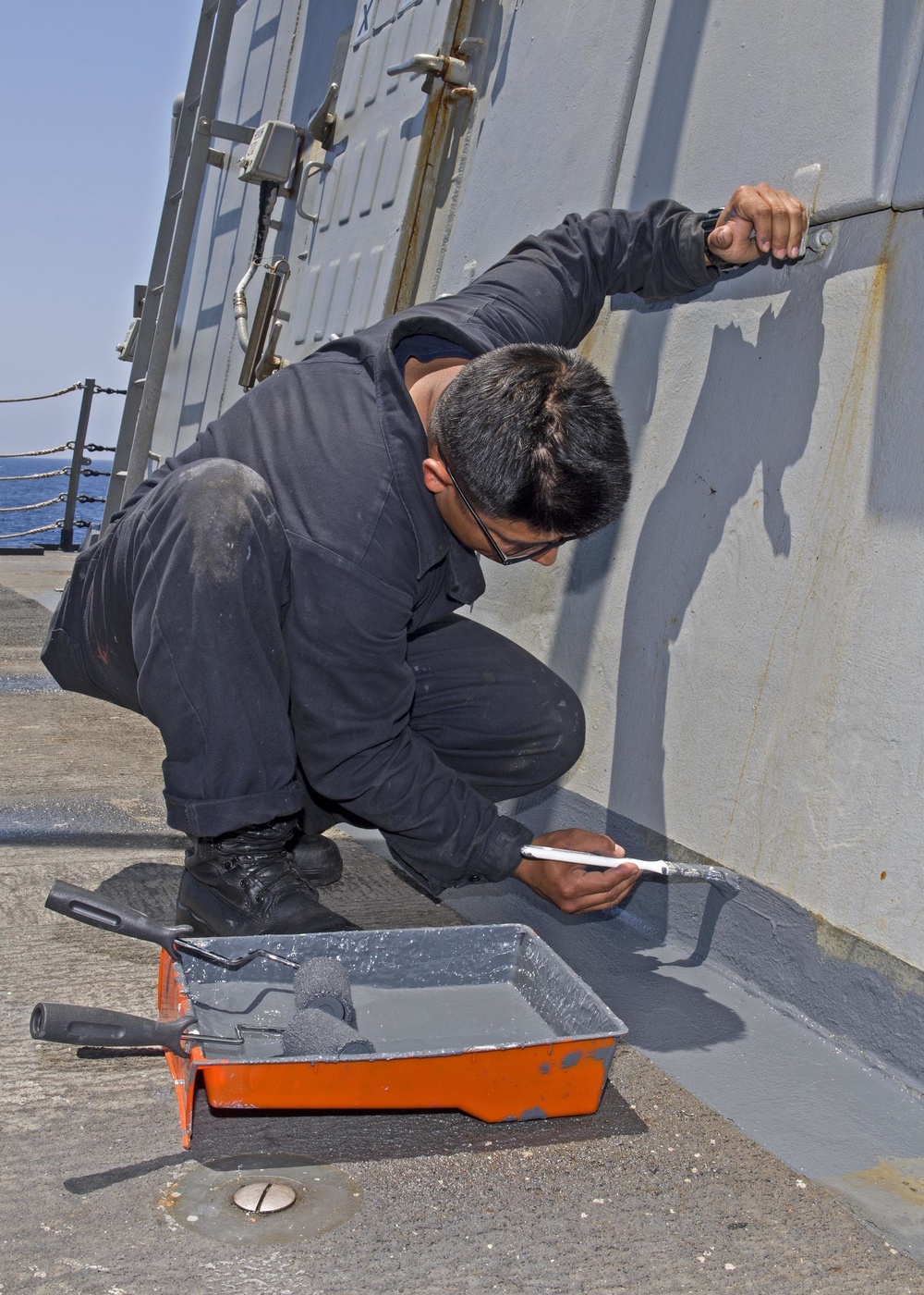 Truxtun, part of the George H.W. Bush Carrier Strike Group (GHWBCSG), is conducting naval operations in the U.S. 6th Fleet area operations in support of U.S. national security interests in Europe and Africa.