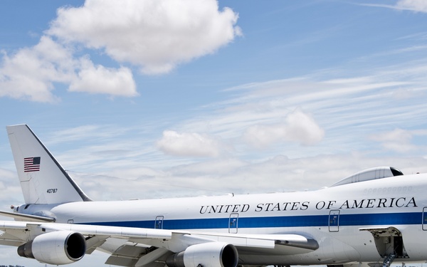 E-4B Lands at Travis