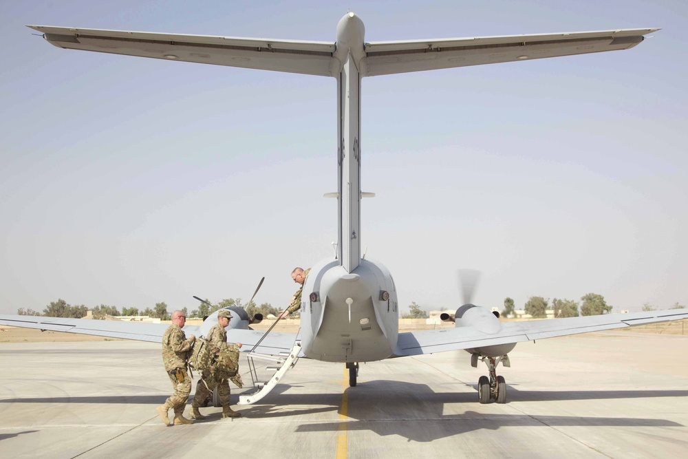 U.S. Army Major General Flem Walker visits Camp Taji, Iraq