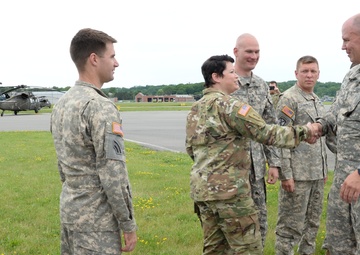 NY Army National Guard aviator makes last landing as Army pilot after 31-years of flying