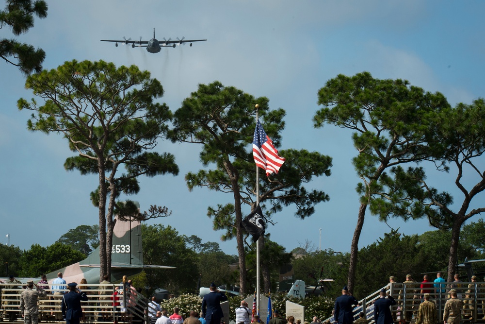 8th SOS hosts Operation Eagle Claw memorial ceremony