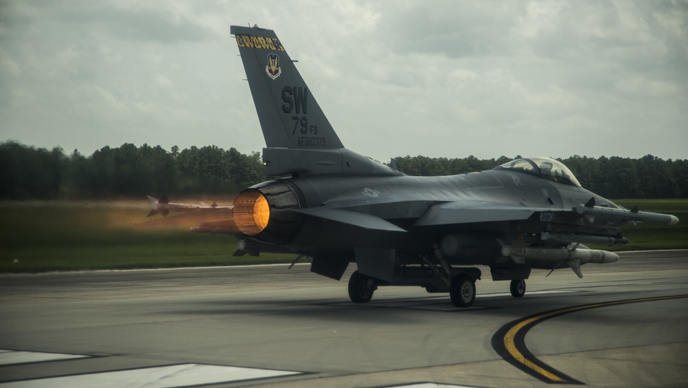 F-16 Fighting Falcon Flagship Flight