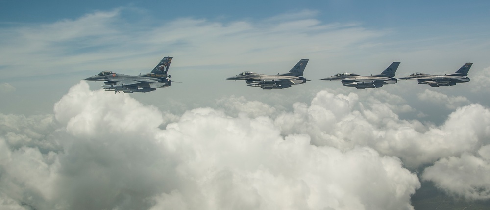 F-16 Fighting Falcon Flagship Flight