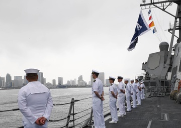 Wayne E. Meyer Returns to Naval Base San Diego After Deployment