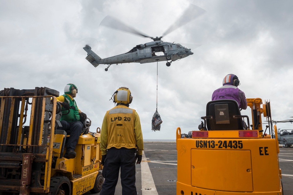 USS Green Bay conducts a vertical replenishment