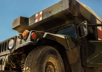 Corpsmen battle the heat during Integrated Training Exercise 4-17