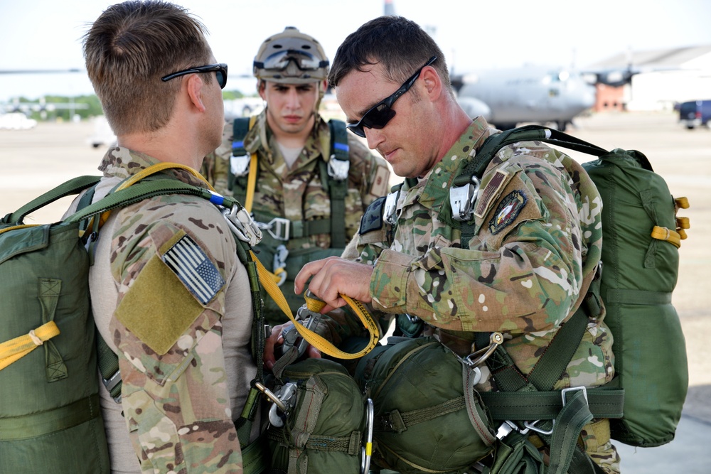 Arkansas Air National Guard conducts training with active duty partners