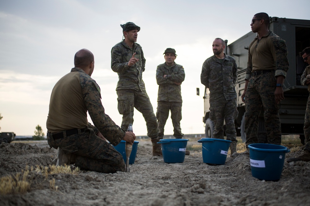 SPMAGTF-CR-AF Marines Train With Spanish Army