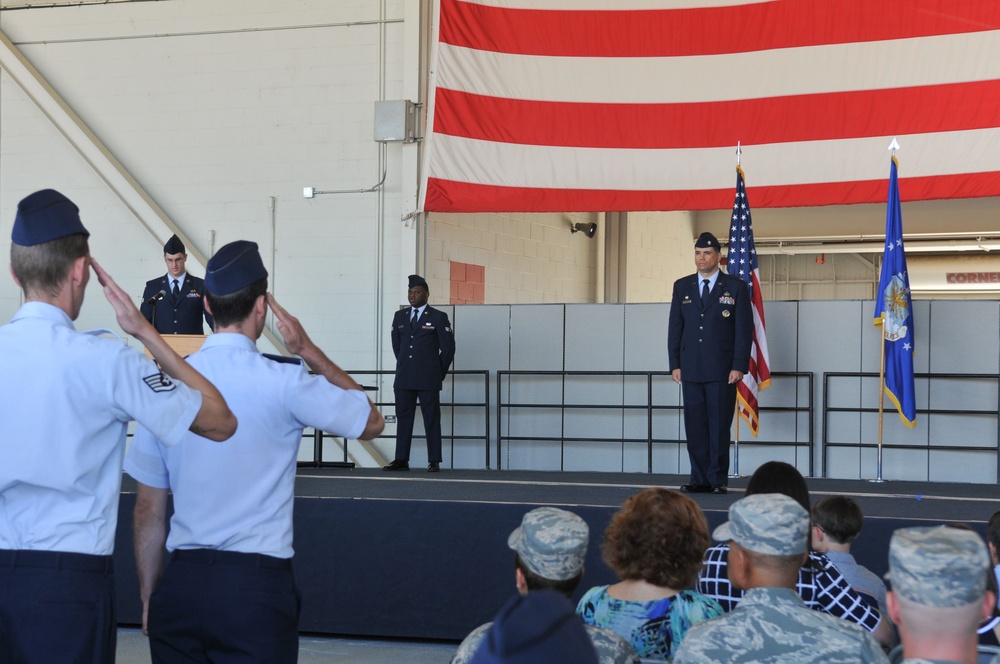 Adames succeeds Walrath as 9 IS commander