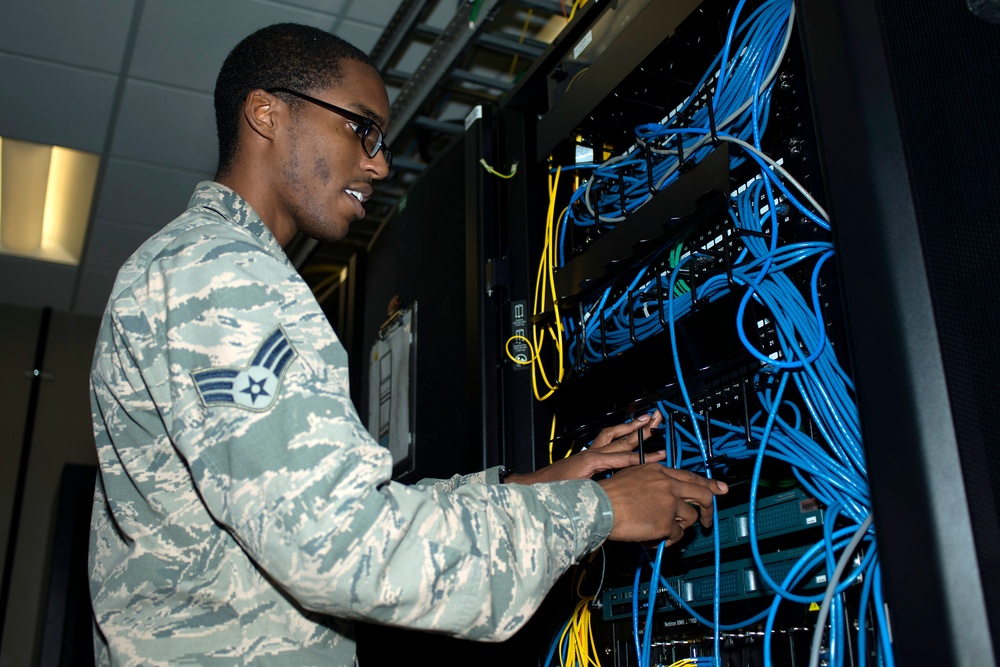 MacDill cyber network upgraded by 6th CS