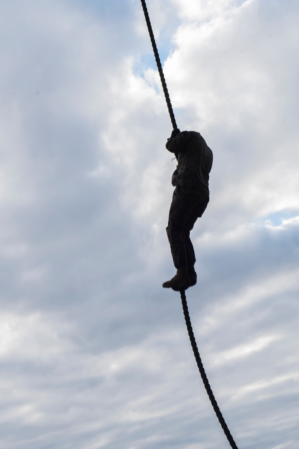 31st MEU Fast Roping and Rappelling